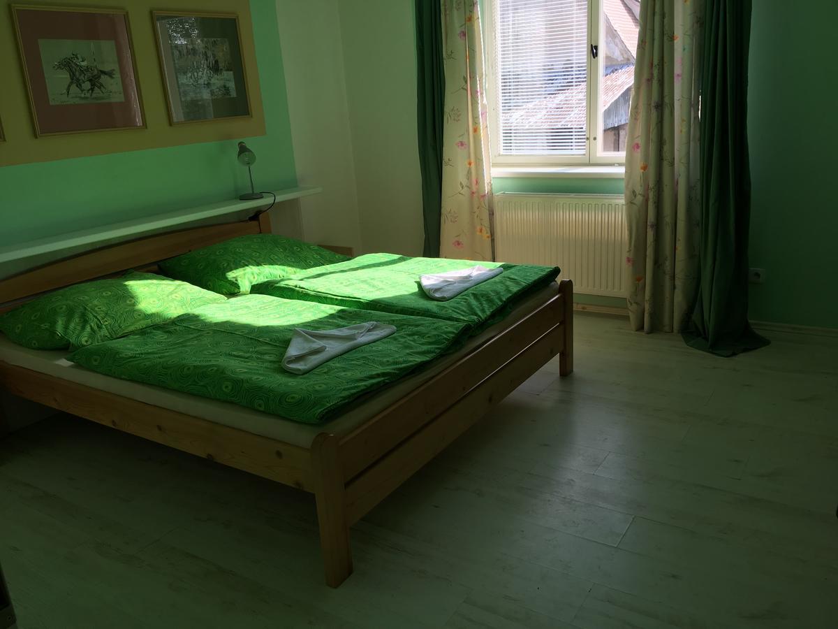 Ubytovani U Horejsich Na Statku Villa Kremze Luaran gambar